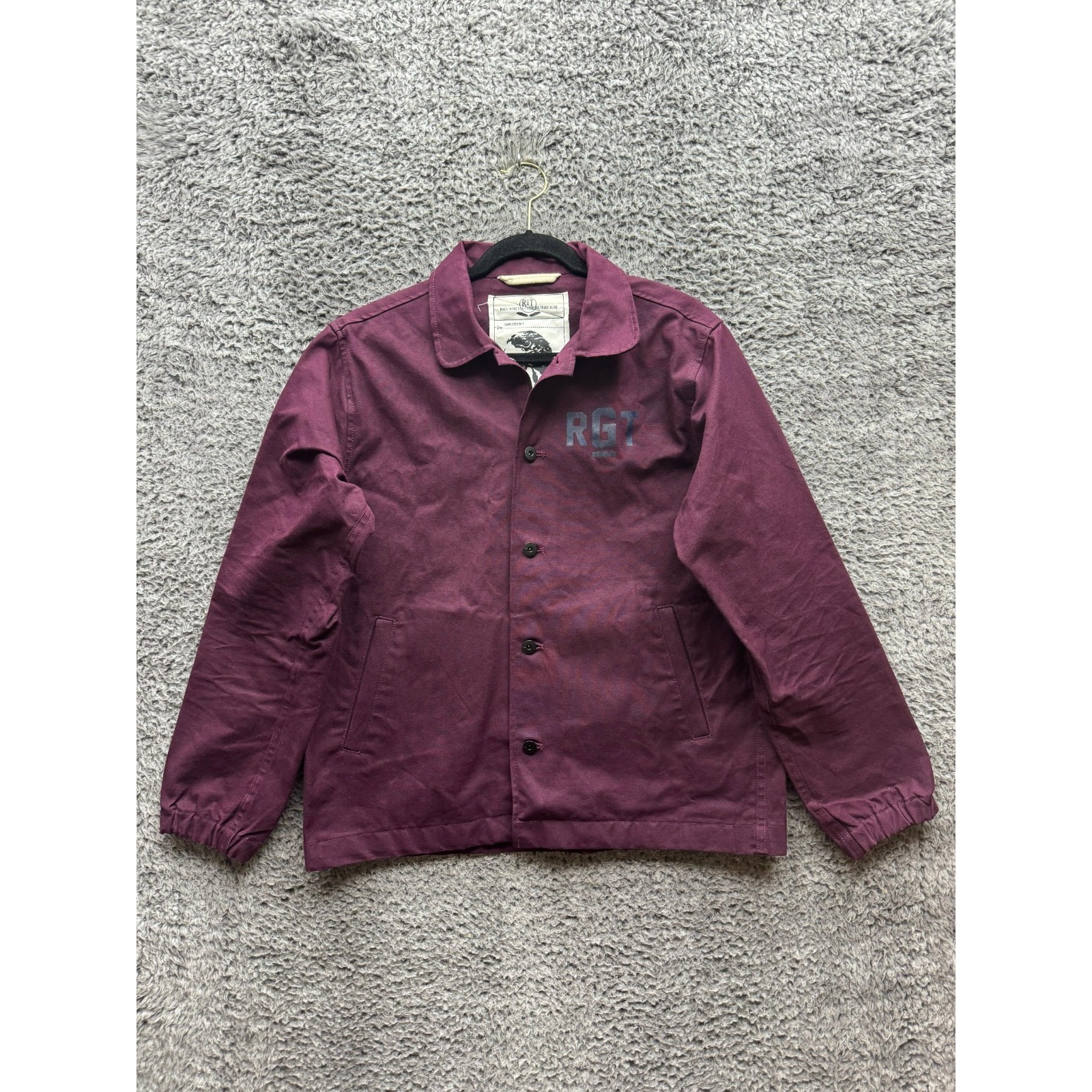 Rouge Territory Graphic Logo Button-Up Long Sleeve Shirt Burgundy Mens Size Xs